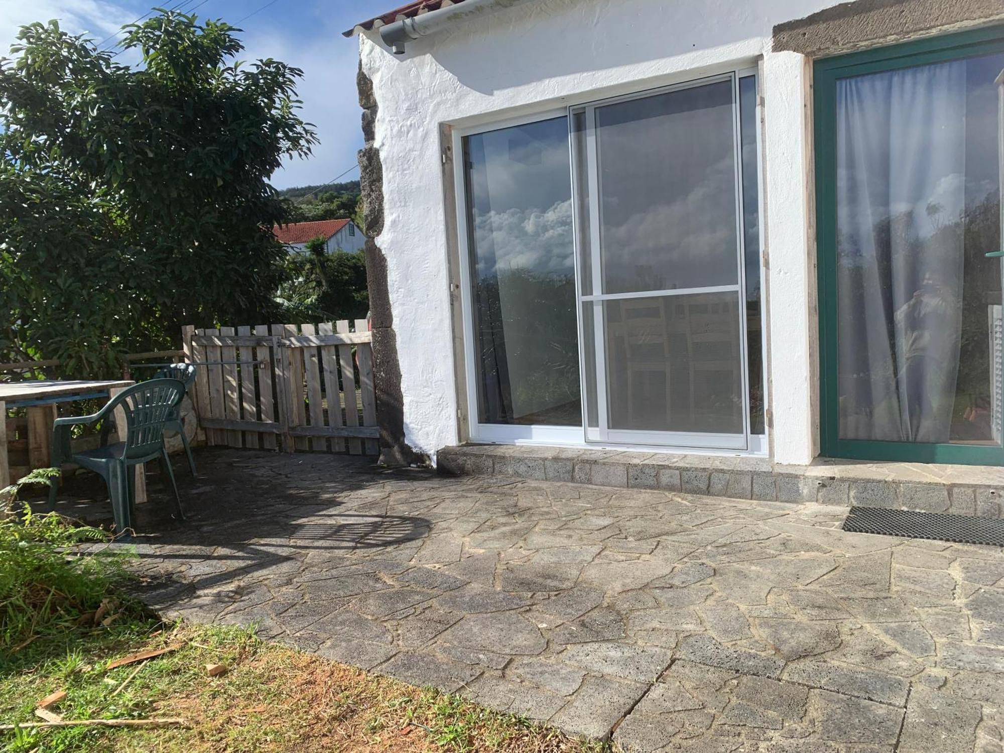 House With Forest View Lajes das Flores Bagian luar foto